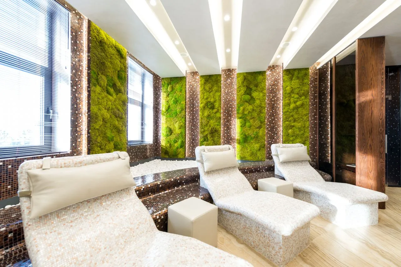 Relaxed studio environment for self-care experiences